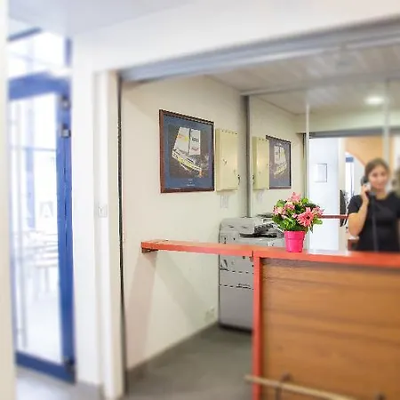 Zenitude Hotel-residences Centre 3*