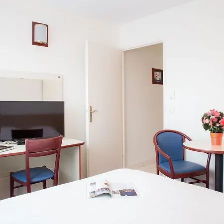 Zenitude Hotel-residences Centre מלון דירות לה האברה