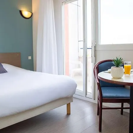 Zenitude Hotel-residences Centre Aparthotel