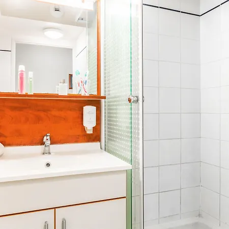 Zenitude Hotel-residences Centre 3* לה האברה