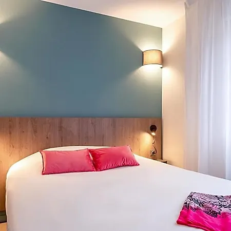 מלון דירות Zenitude Hotel-residences Centre 3*