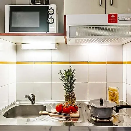 Zenitude Hotel-residences Centre 3* לה האברה