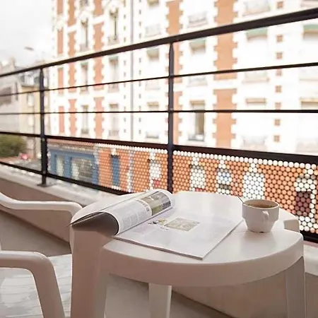 Zenitude Hotel-residences Centre 3* לה האברה