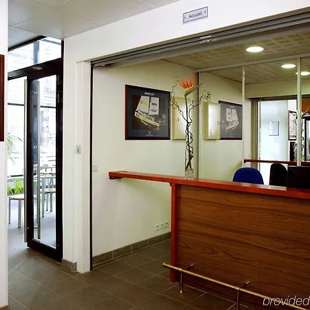 Апарт-отель Zenitude Hotel-residences Centre 3*